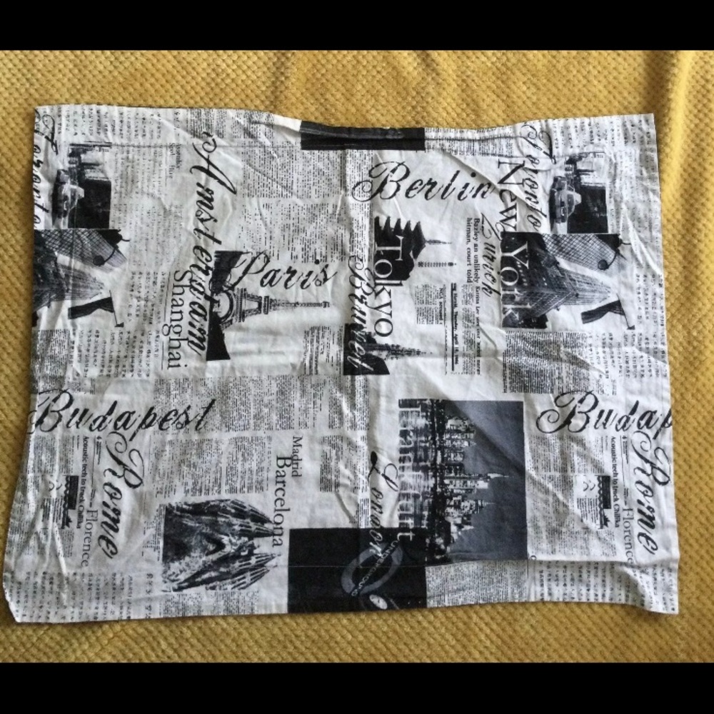 Alamode Home 1 Pillow case